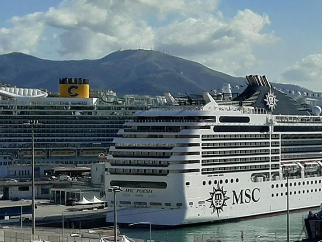 Cruise Terminal Casa Dallo Zio 150 Mq * Genua